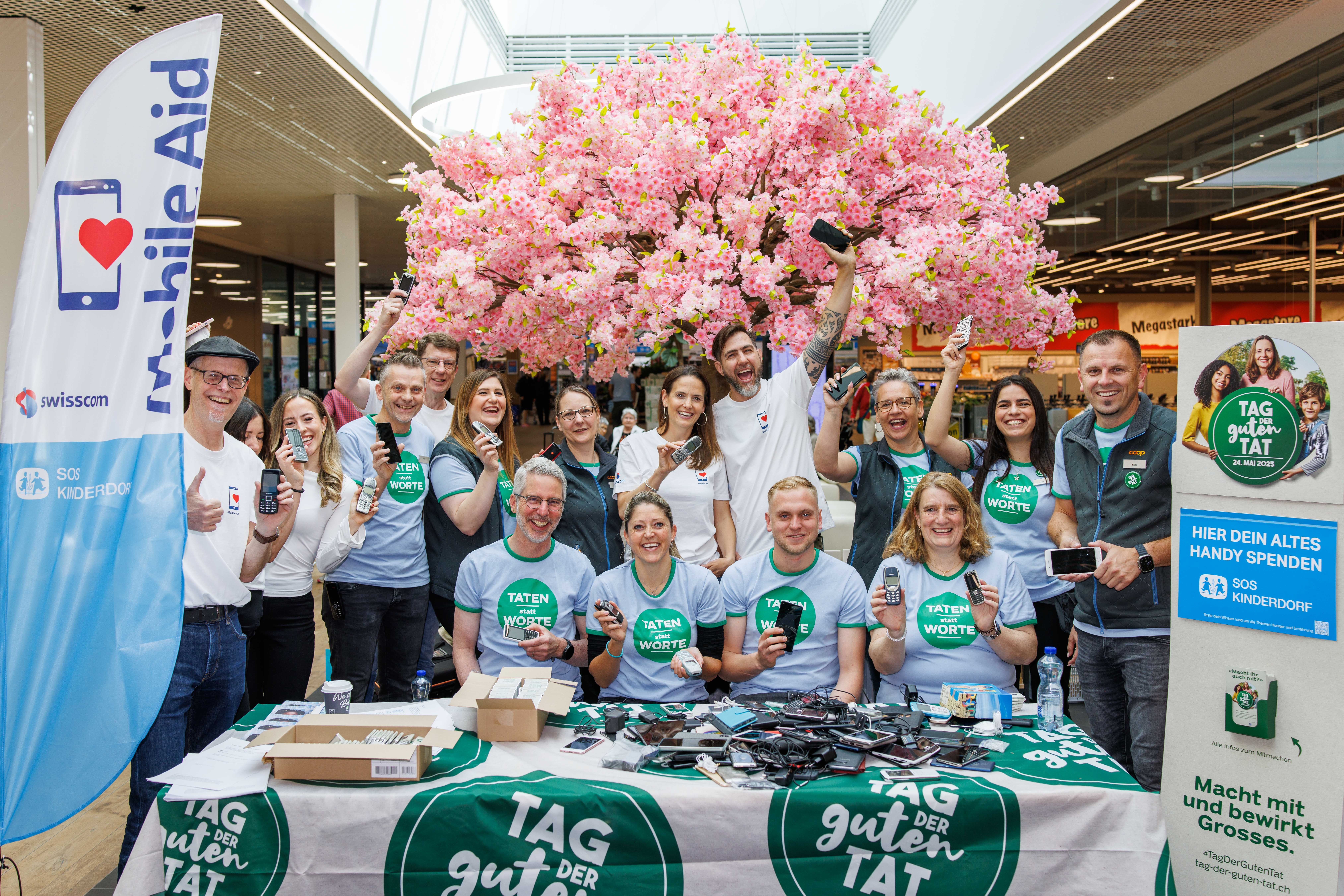 Unsere Botschafter Mich&egrave;le und Manu Burkart in Winterthur.
