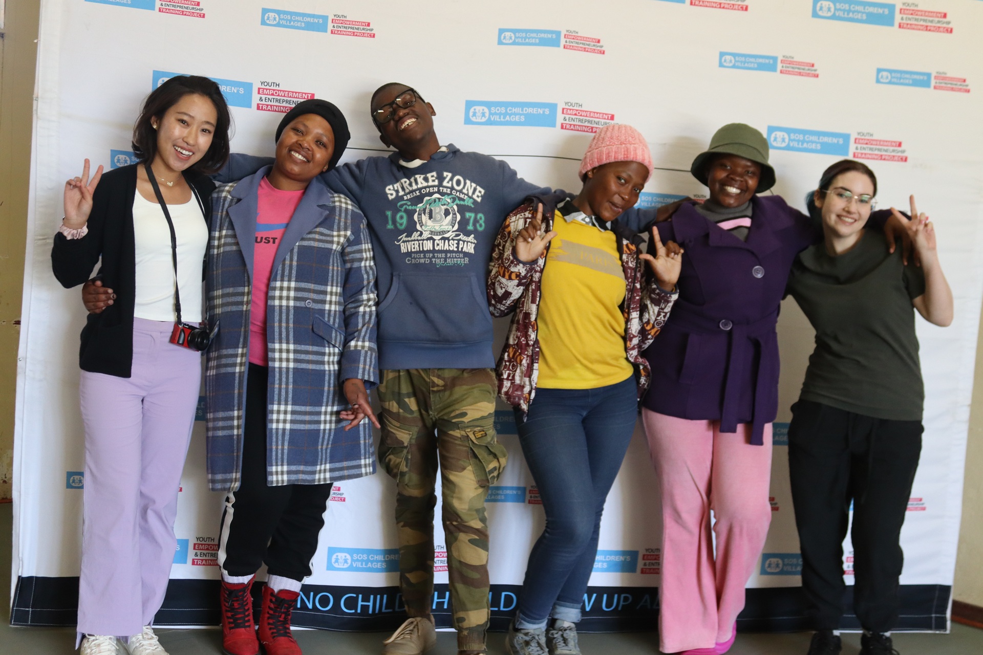 Die Laidlaw-Studentinnen besuchen unser Programm in Lesotho.