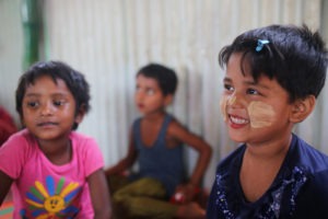 Kinder auf der Flucht in Bangladesch