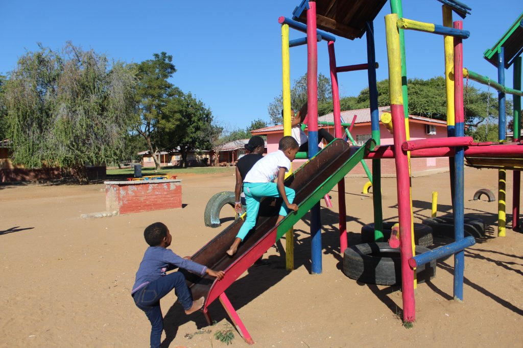 In den SOS-Kinderdörfern in Lesotho können Kinder ihre Kindheit geniessen.