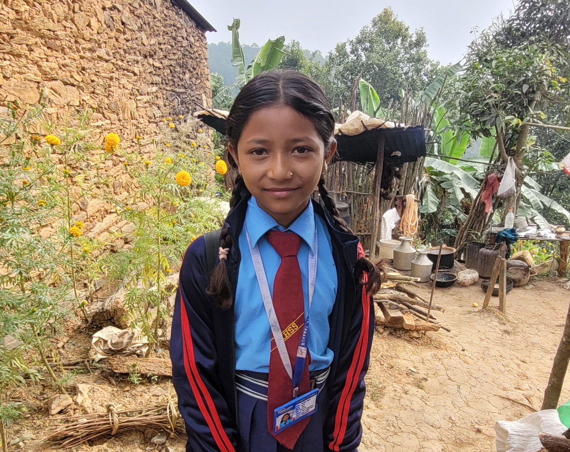 Premika geht im nepalesischen Vyas zur Schule.