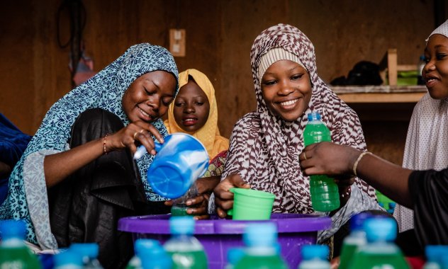Spar- und Leihgruppen dienen zum Beispiel im Niger als Einkommensförderung.